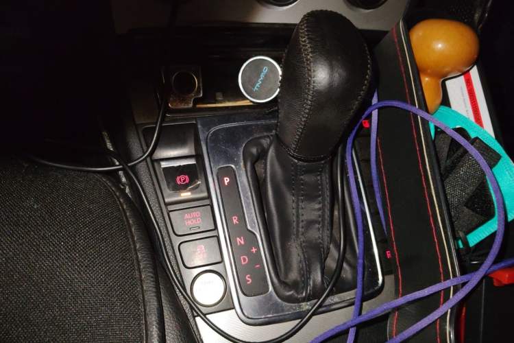 Used Volkswagen Magotan 2015 Revised Version 2.0 TSI Prestige Edition Gear Lever
