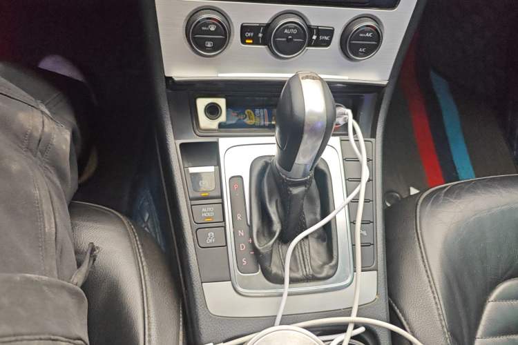 Used Volkswagen Magotan 2015 1.8TSI Advanced Model Gear Lever