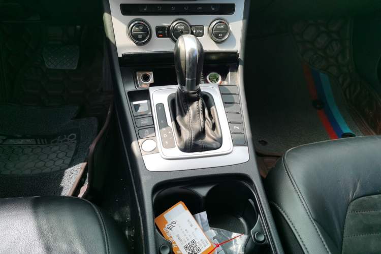 Used Volkswagen Magotan 2015 Facelift 1.8TSI Luxury Model Gear Lever