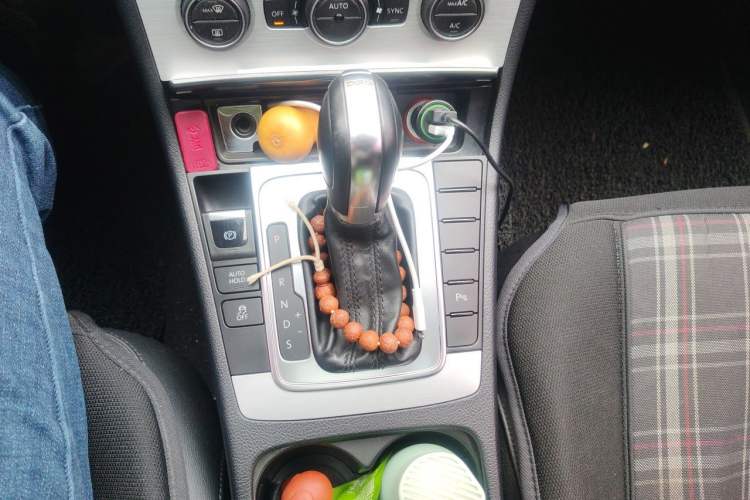 Used Volkswagen Magotan 2015 1.8TSI Advanced Model Gear Lever
