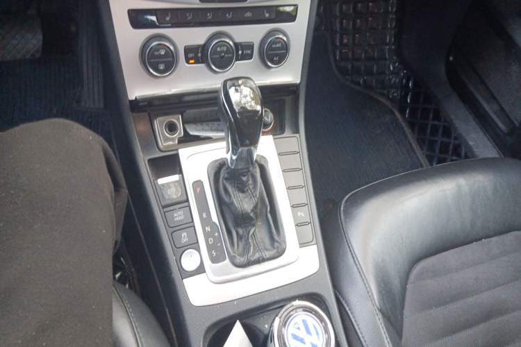 Used Volkswagen Magotan 2015 Revised Version 2.0 TSI Luxury Edition Gear Lever