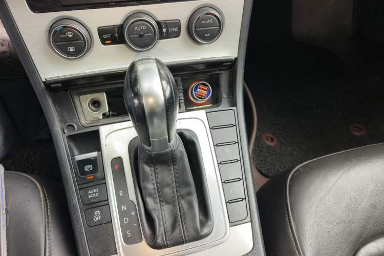Used Volkswagen Magotan 2015 1.8TSI Advanced Model Gear Lever