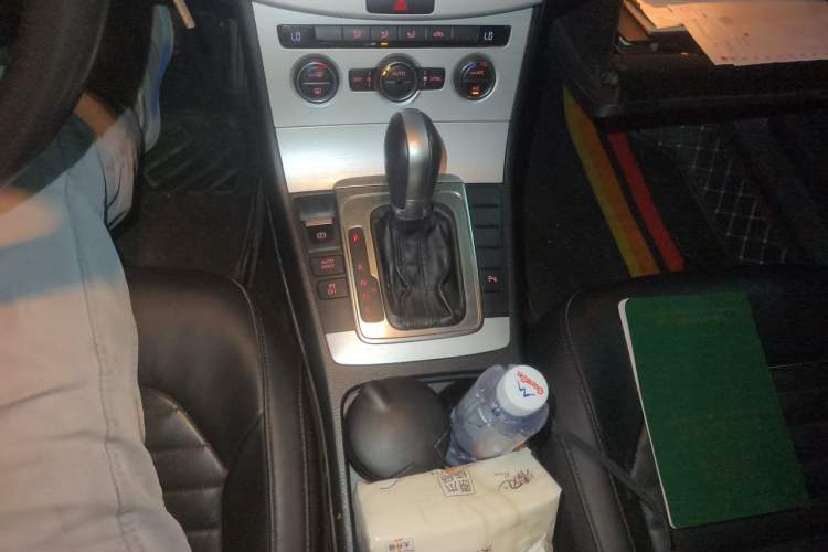 Used Volkswagen Magotan 2015 1.8TSI Advanced Model Gear Lever