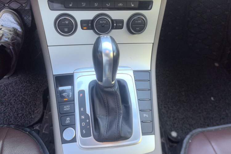 Used Volkswagen Magotan 2015 1.8TSI Luxury Model Gear Lever