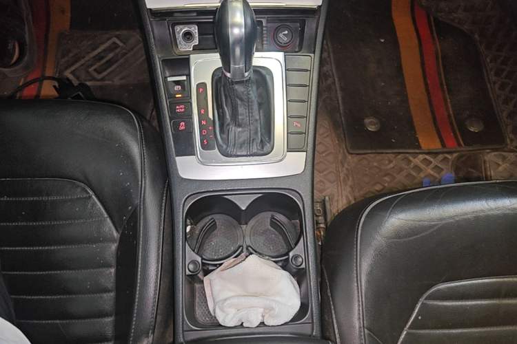 Used Volkswagen Magotan 2015 1.8TSI Advanced Model Gear Lever