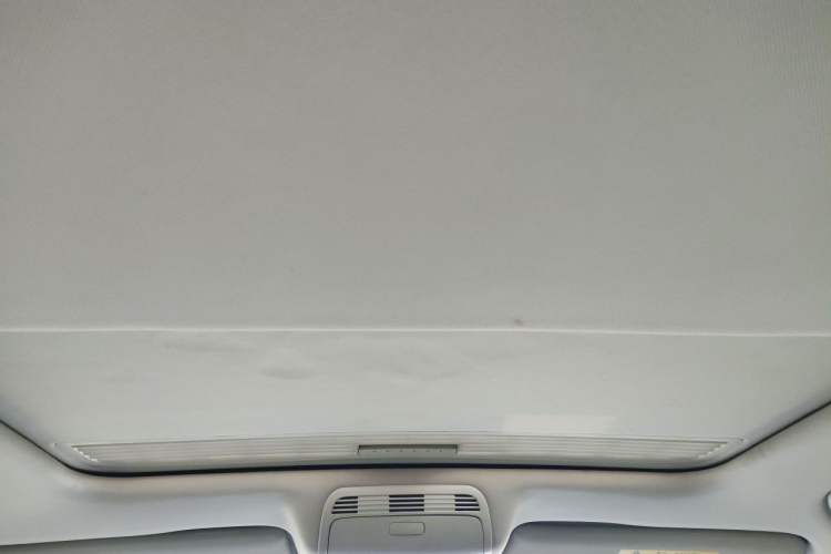 Used Volkswagen Magotan 2015 1.8TSI Comfort Model Headliner