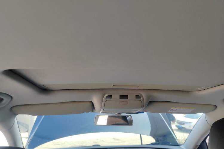 Used Volkswagen Magotan 2015 1.8TSI Advanced Model Headliner