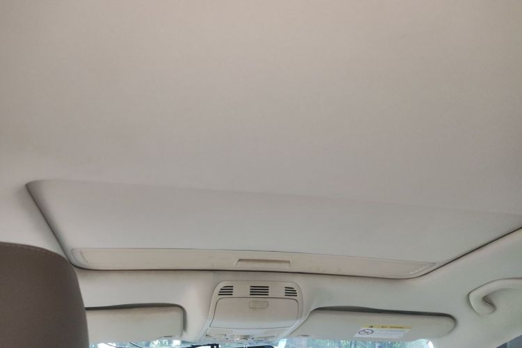 Used Volkswagen Magotan 2015 1.8TSI Luxury Model Headliner