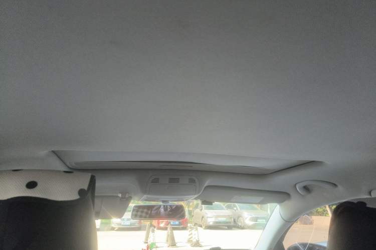Used Volkswagen Magotan 2015 1.8TSI Advanced Model Headliner