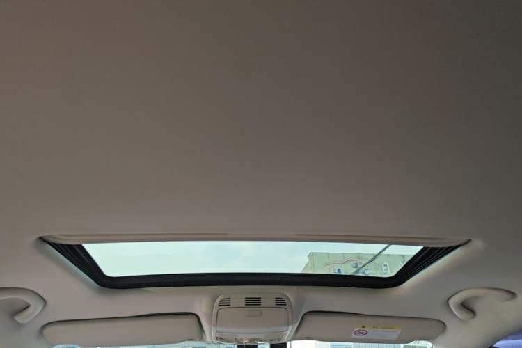 Used Volkswagen Magotan 2015 2.0 TSI Prestige Model Headliner
