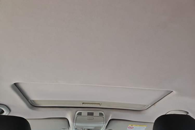 Used Volkswagen Magotan 2015 2.0 TSI Prestige Model Headliner