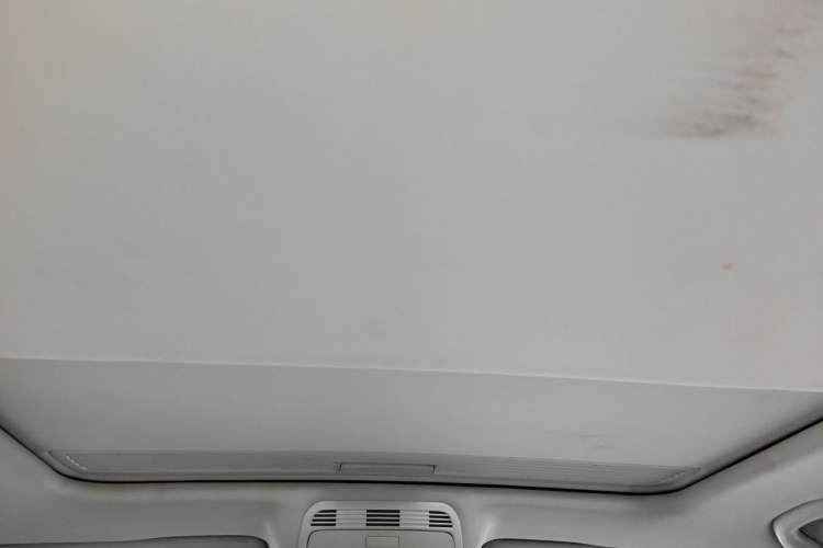 Used Volkswagen Magotan 2015 1.8TSI Advanced Model Headliner
