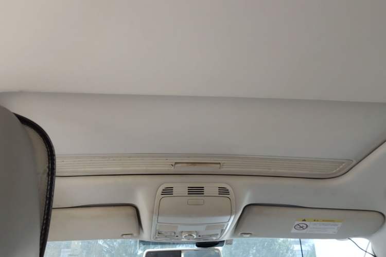 Used Volkswagen Magotan 2015 1.8TSI Luxury Model Headliner