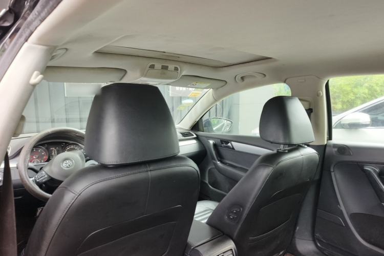 Used Volkswagen Magotan 2015 1.8TSI Advanced Model Headliner