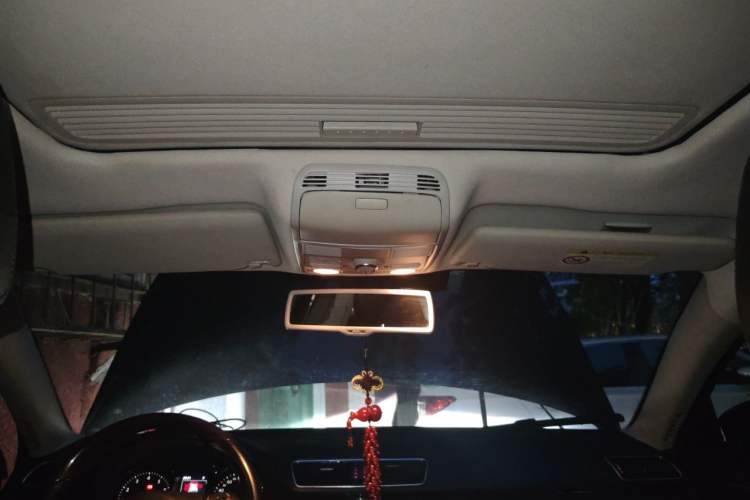 Used Volkswagen Magotan 2015 1.8TSI Prestige Model Headliner