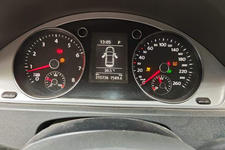 Used Volkswagen Magotan 2015 1.8TSI Advanced Model Instrument Cluster