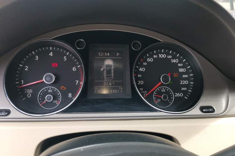 Used Volkswagen Magotan 2015 1.8TSI Advanced Model Instrument Cluster