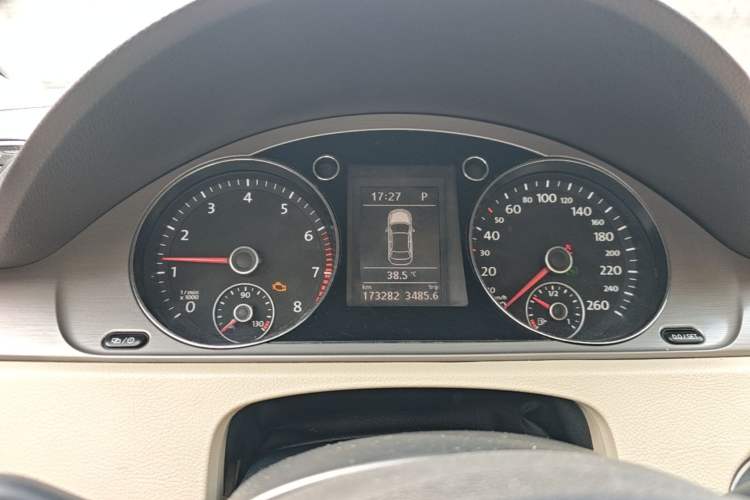 Used Volkswagen Magotan 2015 1.8TSI Advanced Model Instrument Cluster