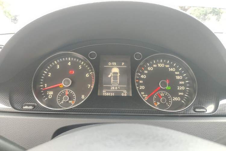 Used Volkswagen Magotan 2015 1.8TSI Luxury Model Instrument Cluster