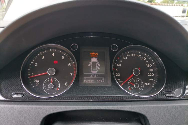 Used Volkswagen Magotan 2015 Revised Version 2.0 TSI Luxury Edition Instrument Cluster