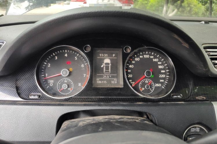 Used Volkswagen Magotan 2015 2.0 TSI Luxury Model Instrument Cluster