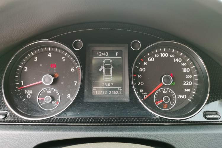 Used Volkswagen Magotan 2015 Facelift 1.8TSI Luxury Model Instrument Cluster