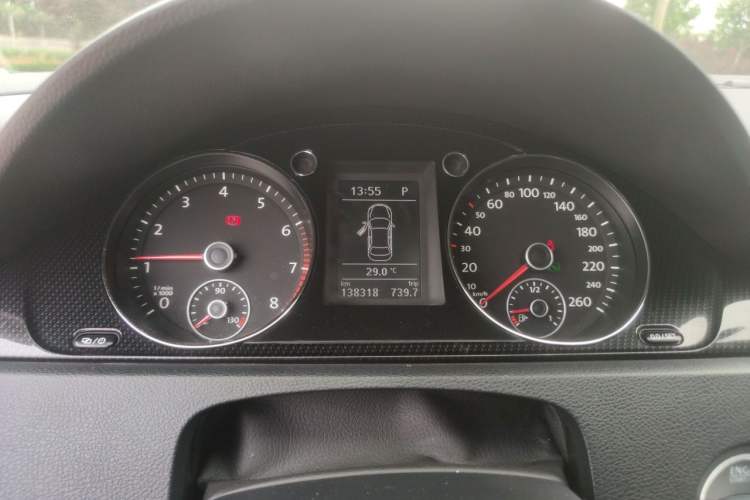 Used Volkswagen Magotan 2015 Revised Version 2.0 TSI Luxury Edition Instrument Cluster