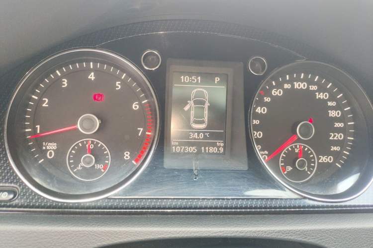 Used Volkswagen Magotan 2015 Facelift 1.8TSI Luxury Model Instrument Cluster