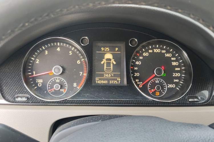 Used Volkswagen Magotan 2015 1.8TSI Luxury Model Instrument Cluster