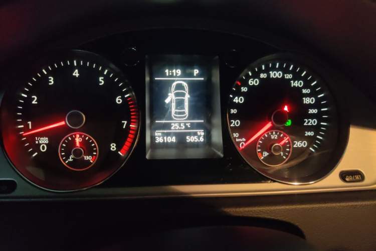 Used Volkswagen Magotan 2015 1.8TSI Advanced Model Instrument Cluster