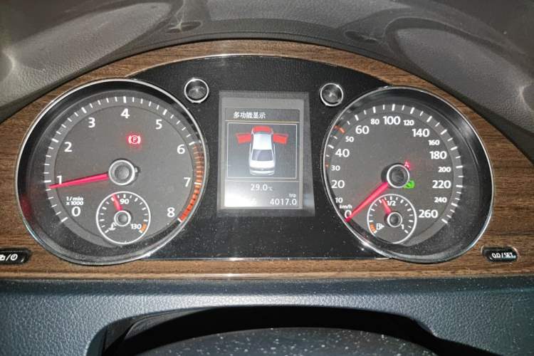 Used Volkswagen Magotan 2015 1.8TSI Prestige Model Instrument Cluster