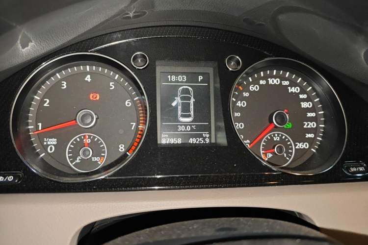 Used Volkswagen Magotan 2015 1.8TSI Luxury Model Instrument Cluster