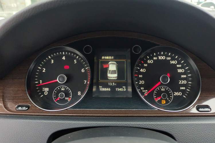 Used Volkswagen Magotan 2015 Revised 1.8TSI Prestige Version Instrument Cluster
