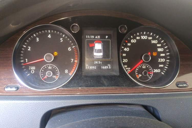 Used Volkswagen Magotan 2015 1.8TSI Prestige Model Instrument Cluster