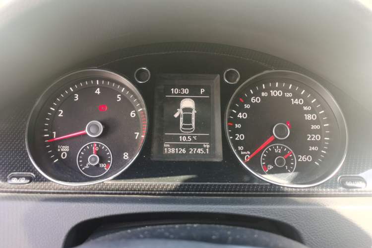 Used Volkswagen Magotan 2015 Revised Version 2.0 TSI Luxury Edition Instrument Cluster
