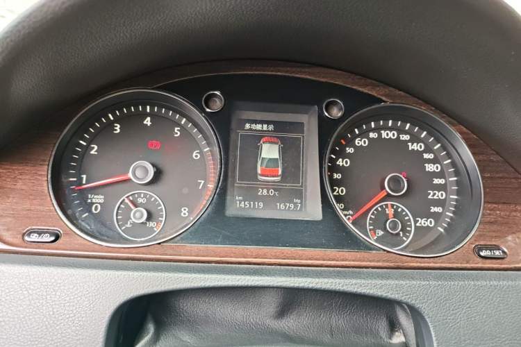 Used Volkswagen Magotan 2015 2.0 TSI Prestige Model Instrument Cluster