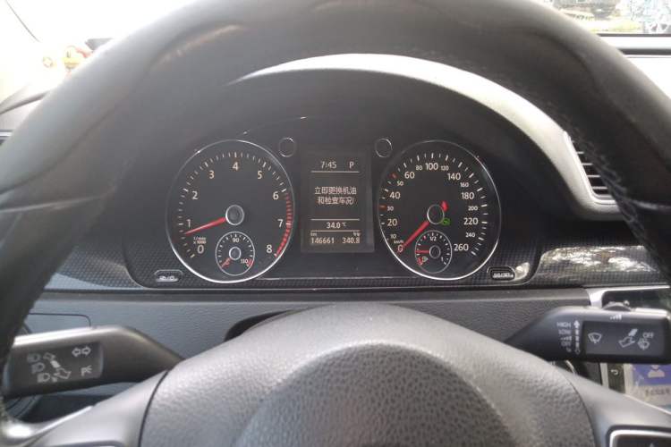 Used Volkswagen Magotan 2015 Revised Version 2.0 TSI Luxury Edition Instrument Cluster