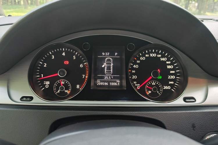 Used Volkswagen Magotan 2015 1.8TSI Luxury Model Instrument Cluster