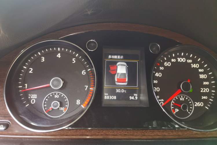 Used Volkswagen Magotan 2015 2.0 TSI Prestige Model Instrument Cluster