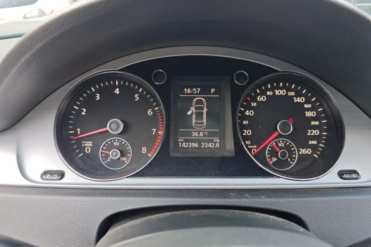 Used Volkswagen Magotan 2015 1.8TSI Advanced Model Instrument Cluster
