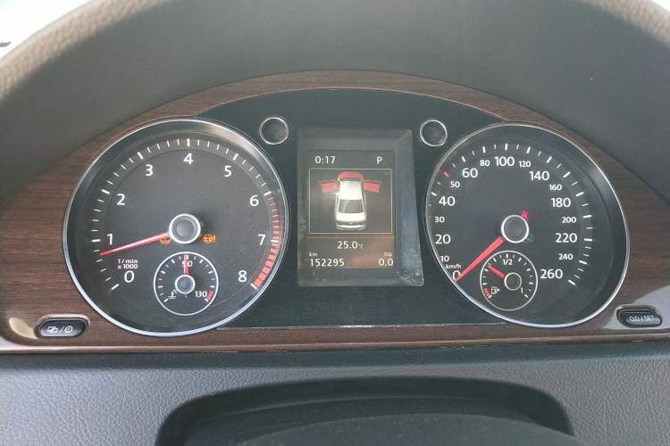 Used Volkswagen Magotan 2015 1.8TSI Prestige Model Instrument Cluster