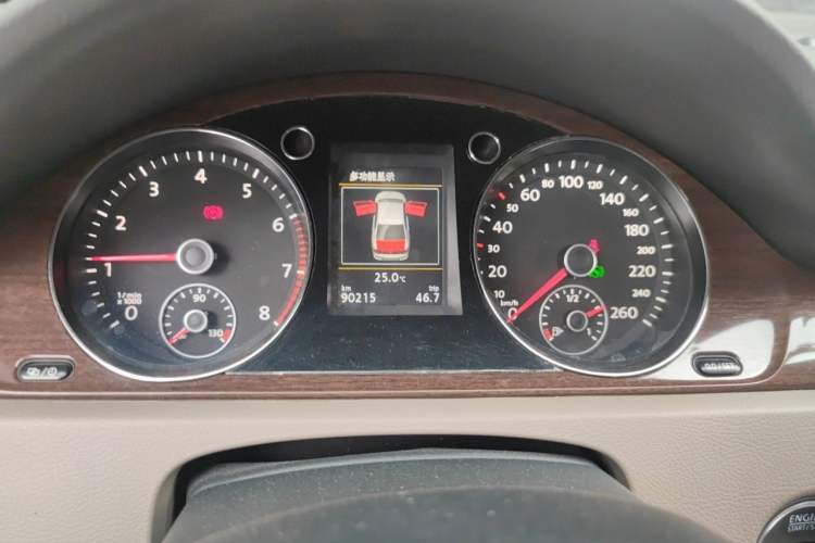 Used Volkswagen Magotan 2015 2.0 TSI Prestige Model Instrument Cluster