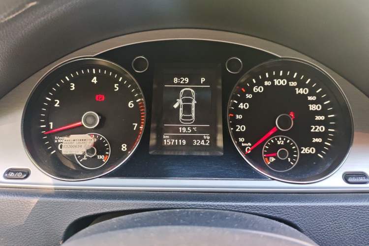 Used Volkswagen Magotan 2015 1.8TSI Advanced Model Instrument Cluster