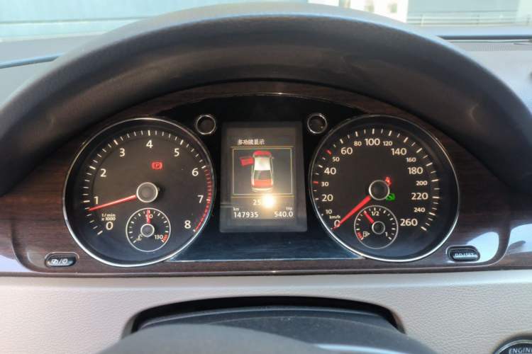 Used Volkswagen Magotan 2015 2.0 TSI Prestige Model Instrument Cluster