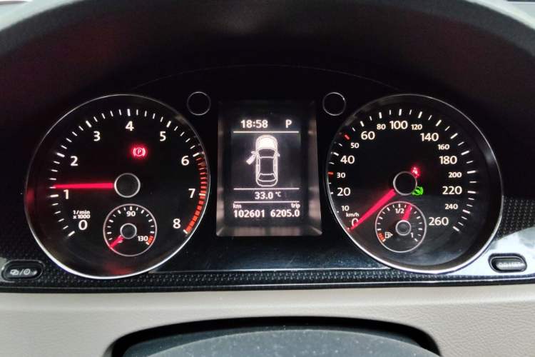 Used Volkswagen Magotan 2015 1.8TSI Luxury Model Instrument Cluster