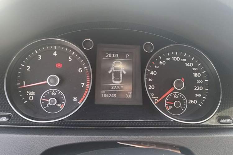 Used Volkswagen Magotan 2015 1.8TSI Luxury Model Instrument Cluster
