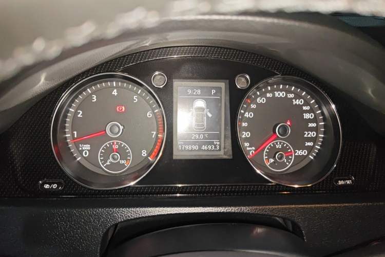 Used Volkswagen Magotan 2015 1.8TSI Luxury Model Instrument Cluster