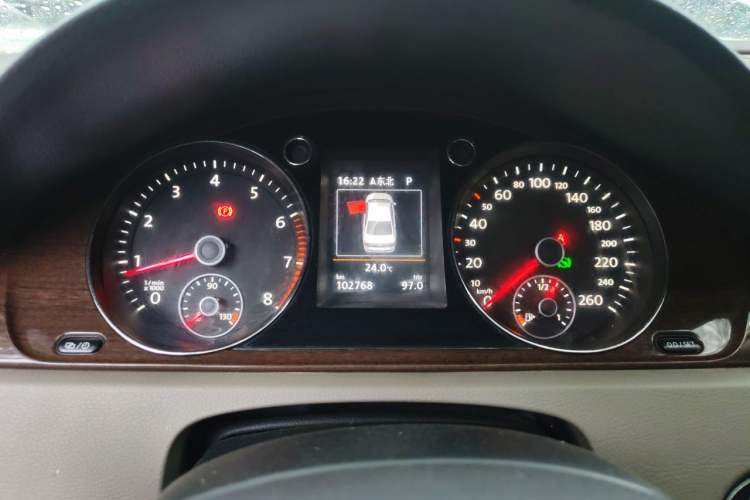 Used Volkswagen Magotan 2015 Revised 1.8TSI Prestige Version Instrument Cluster