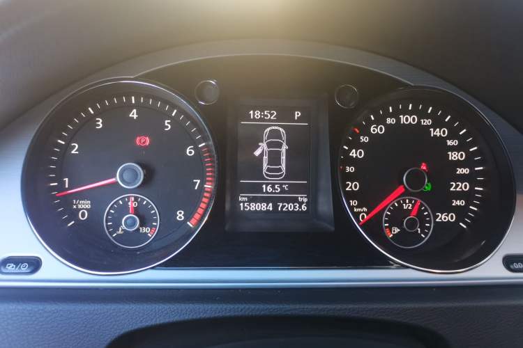 Used Volkswagen Magotan 2015 1.8TSI Advanced Model Instrument Cluster