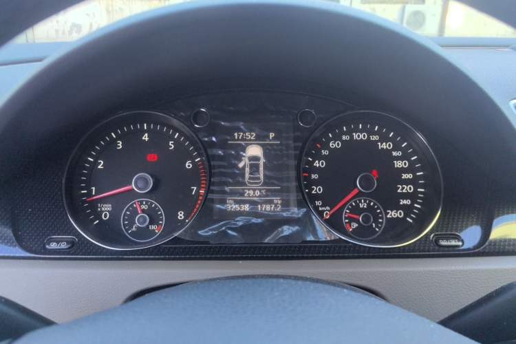 Used Volkswagen Magotan 2015 1.8TSI Luxury Model Instrument Cluster
